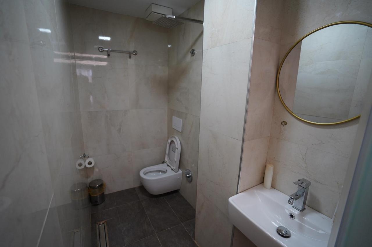 Driti Hotel Tirana Albania Zewnętrze zdjęcie