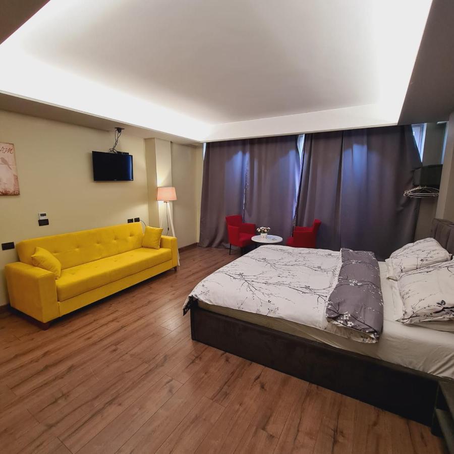 Driti Hotel Tirana Albania Zewnętrze zdjęcie